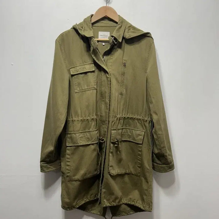 [SOLD OUT] 자라 F 트라잘룩 카키색 후드 야상 점퍼
