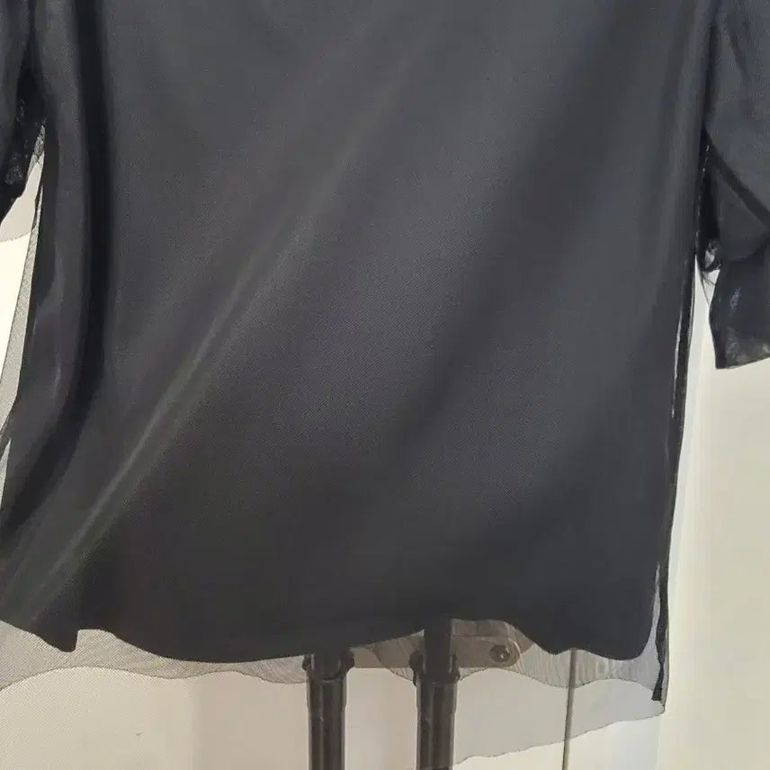 [BUNJANG] ZARA Black Sheer Puff Sleeve T-Shirt (Size M) / 자라 블랙 시스루 퍼프 반팔 티셔츠 M사이즈