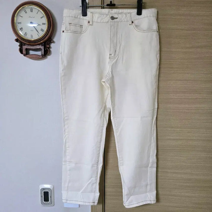 [BUNJANG] 8SECONDS Ivory Stitch Straight Pants / 에잇세컨즈(8SECONDS) 아이보리 스티치 스트레이트 팬츠