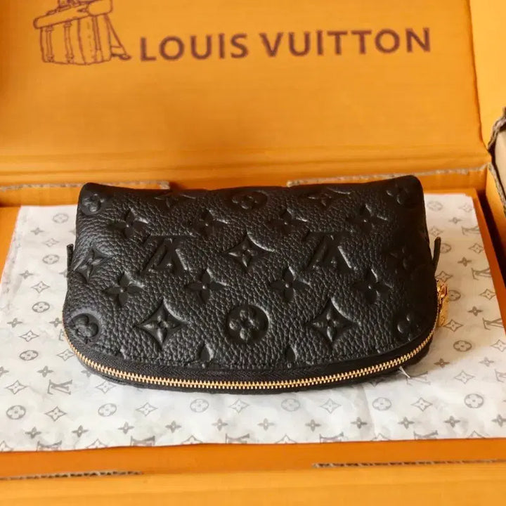 [BUNJANG] Louis Vuitton Embossed Pouch Black / 루이비통 엠보스 파우치 블랙