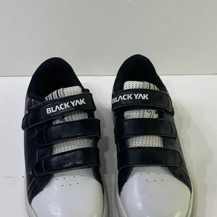 [BUNJANG] Black Yak Sneakers 230 / 블랙야크 운동화 230