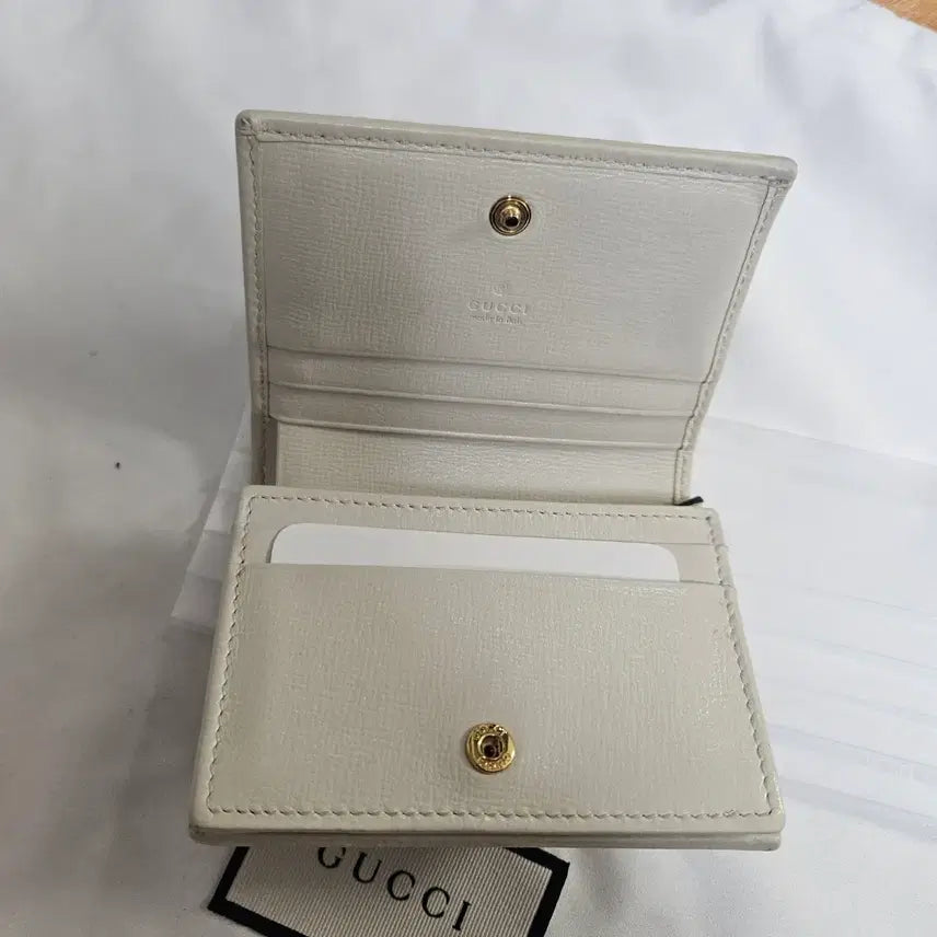 [BUNJANG] Gucci Horsebit GG Supreme Bifold Wallet / 구찌 홀스빗 반지갑 GG 수프림 카드지갑 모델 번호 621887