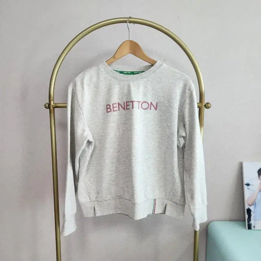 [BUNJANG] Benetton Gray Sweatshirt / 베네통 맨투맨 티셔츠 회색
