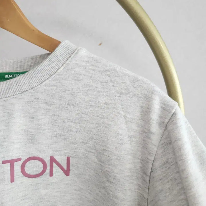 [BUNJANG] Benetton Gray Sweatshirt / 베네통 맨투맨 티셔츠 회색