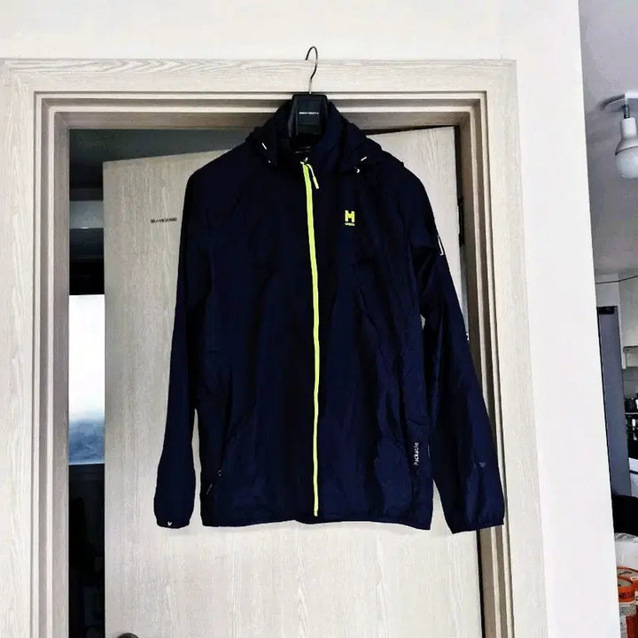 [BUNJANG] M LIMITED Navy Windbreaker Jacket / M LIMITED 네이비 바람막이 자켓