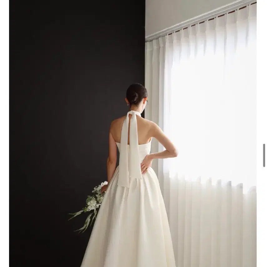 [BUNJANG] Bales Halterneck Dress Camellia Ivory / 베일즈 홀터넥 드레스 카멜리아 아이보리 s(2부 드레스 추천)