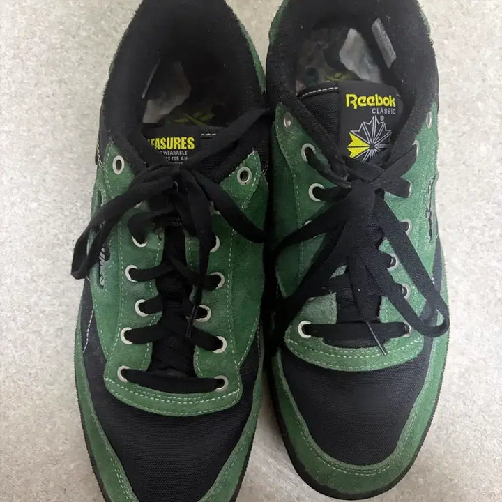 [BUNJANG] Reebok x Pleasures Club C 85 Shoes / [275] 리복 플레져스 클럽 C 85