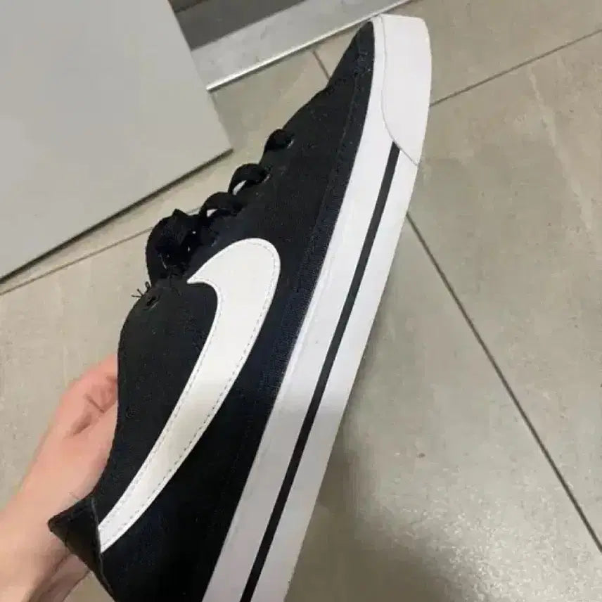 [SOLD OUT] 나이키 코트 레거시 블랙 캔버스 스니커즈 270 (거의 새상품)