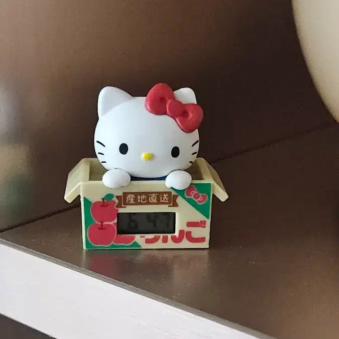 [BUNJANG] Sanrio Hello Kitty Cardboard Clock / 산리오 골판지 시계가챠 헬로키티