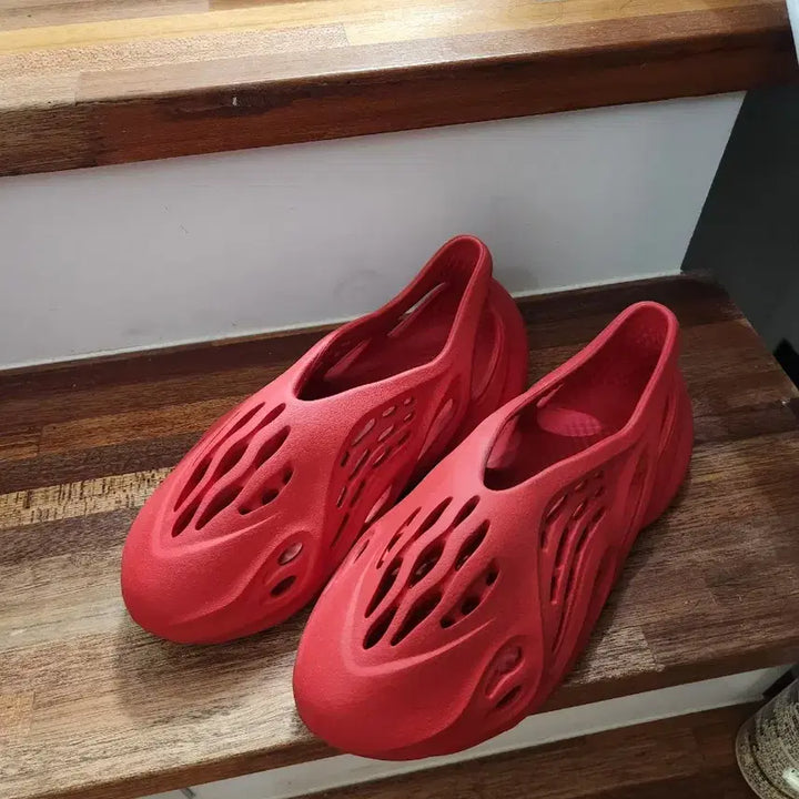 [SOLD OUT] 아디다스 이지폼러너