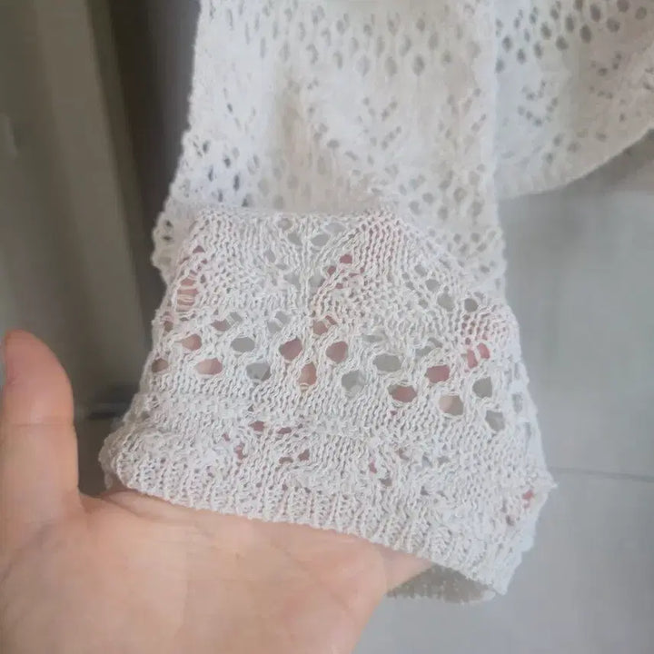 [BUNJANG] Ivory V-Neck Punching Knit Top / (새옷)아이보리 브이넥 펀칭 니트 55~66사이즈