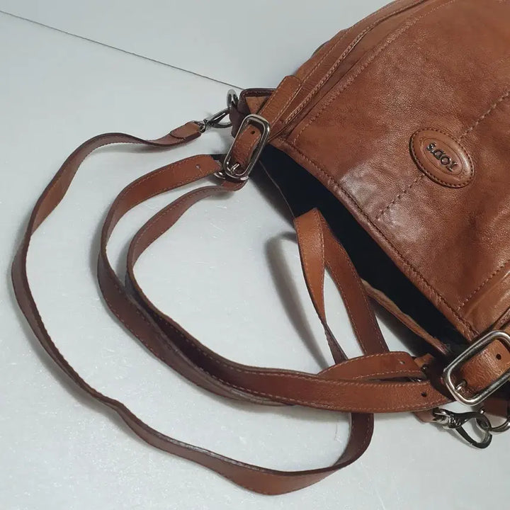[SOLD OUT] 정품이고 ㅡ토즈ㅡ가죽.토트백