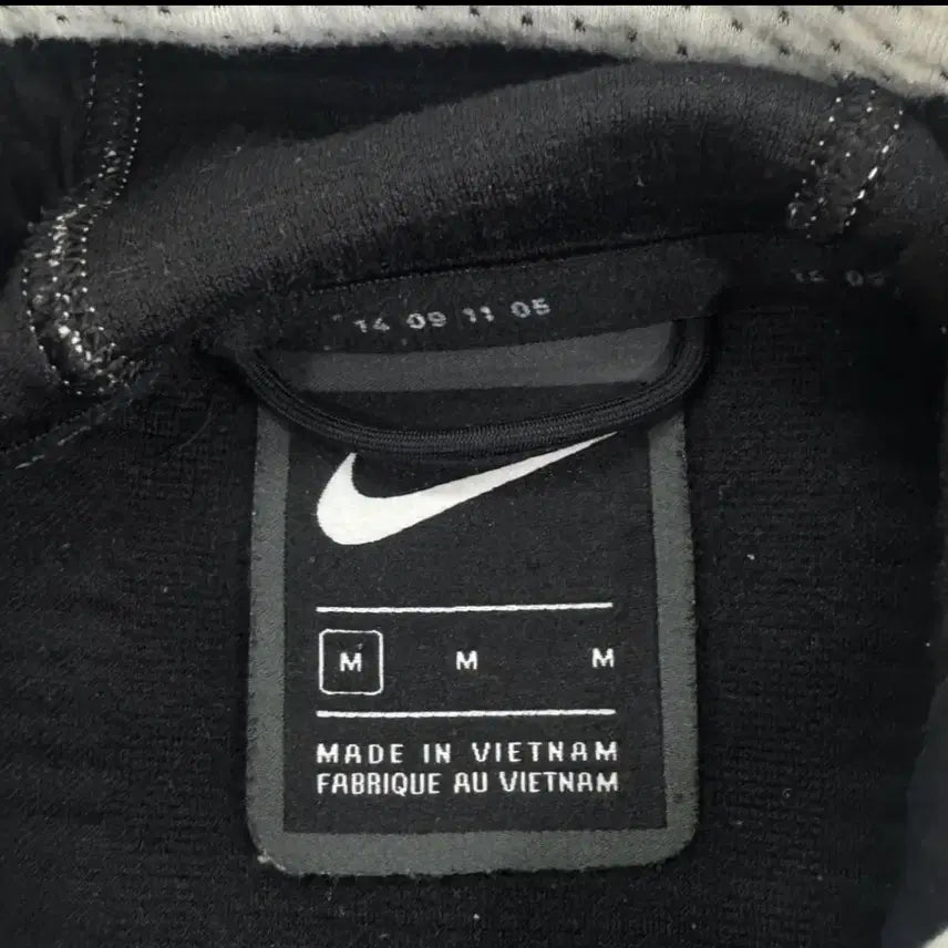 [SOLD OUT] 나이키 테크팩 후드집업 화이트