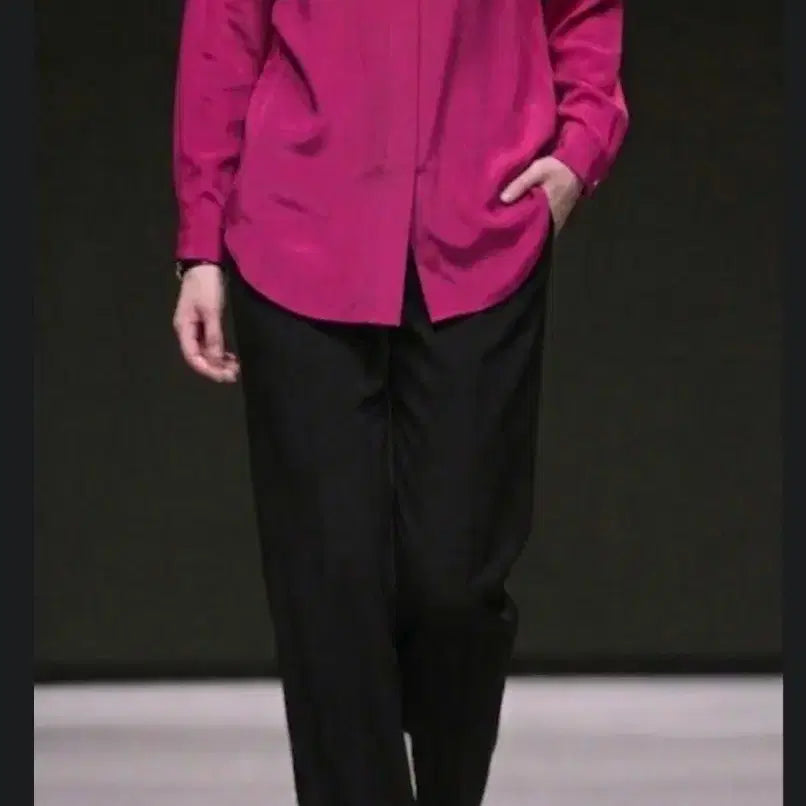 [BUNJANG] Gucci Pink Frill Neck Long Sleeve Blouse / 구찌 핑크 슬리브 블라우스