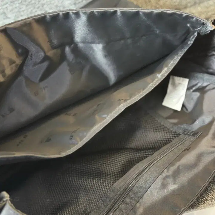 [BUNJANG] MLB New York Yankees Messenger Bag Black / MLB 뉴욕 양키스 메신저백 블랙