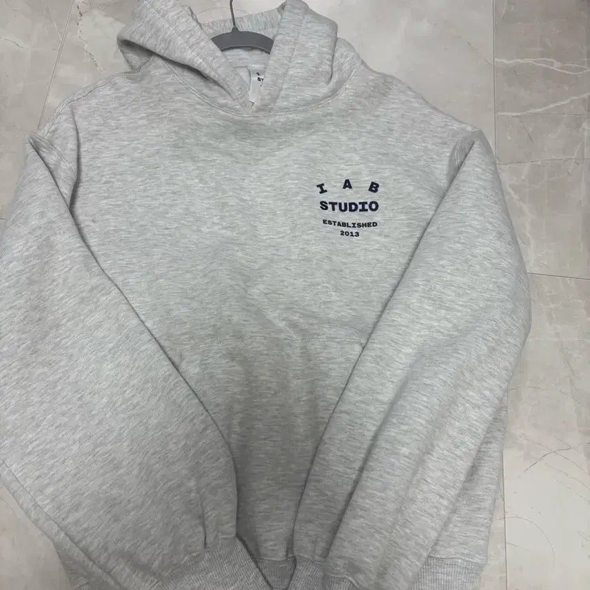 [BUNJANG] Iab Studio Hoodie / 아이앱스튜디오 후드티
