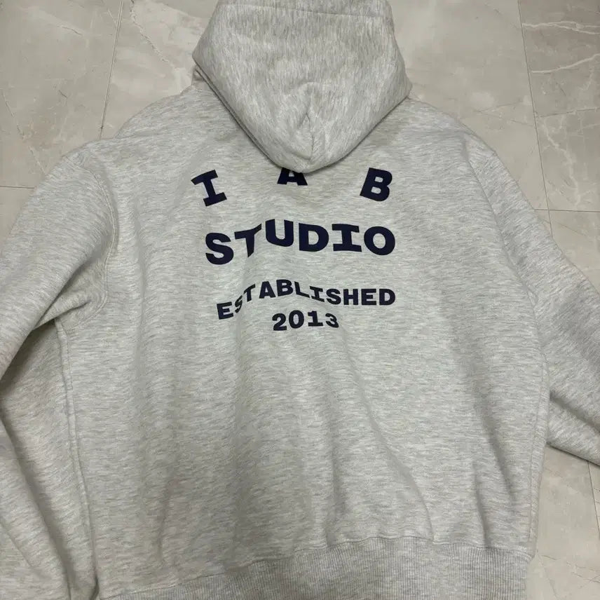 [BUNJANG] Iab Studio Hoodie / 아이앱스튜디오 후드티