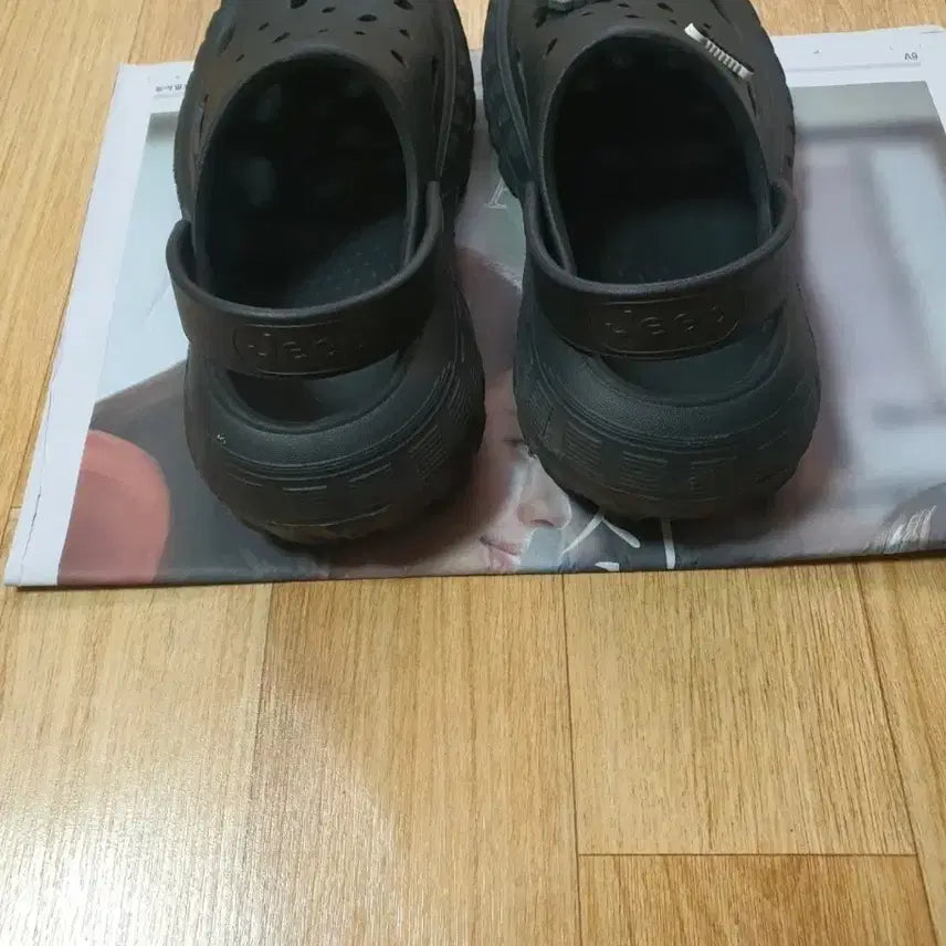 [SOLD OUT] JEEP 블랙 크록스샌들 C7 공용  250~260