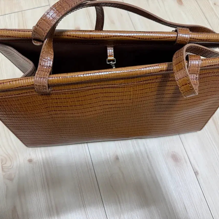[BUNJANG] TUEETIE Parallel Bag Large with Dust Bag / 투티에 파라렐백 라지 박스,더스트백 포함