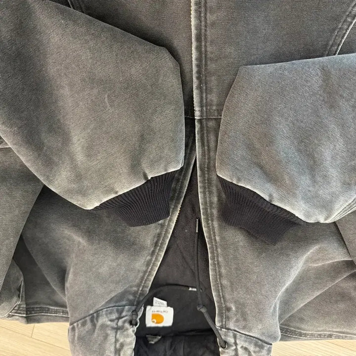 [SOLD OUT] 칼하트 J130 BLK L