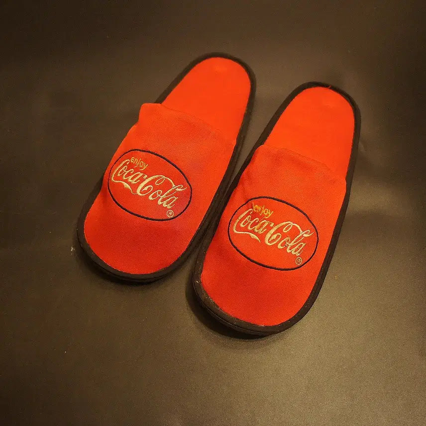 [BUNJANG] Coca-Cola Limited Edition Slippers Display Item / 코카콜라슬리퍼 코카콜라소품 수집품장식품 인테리어소품한정판UU