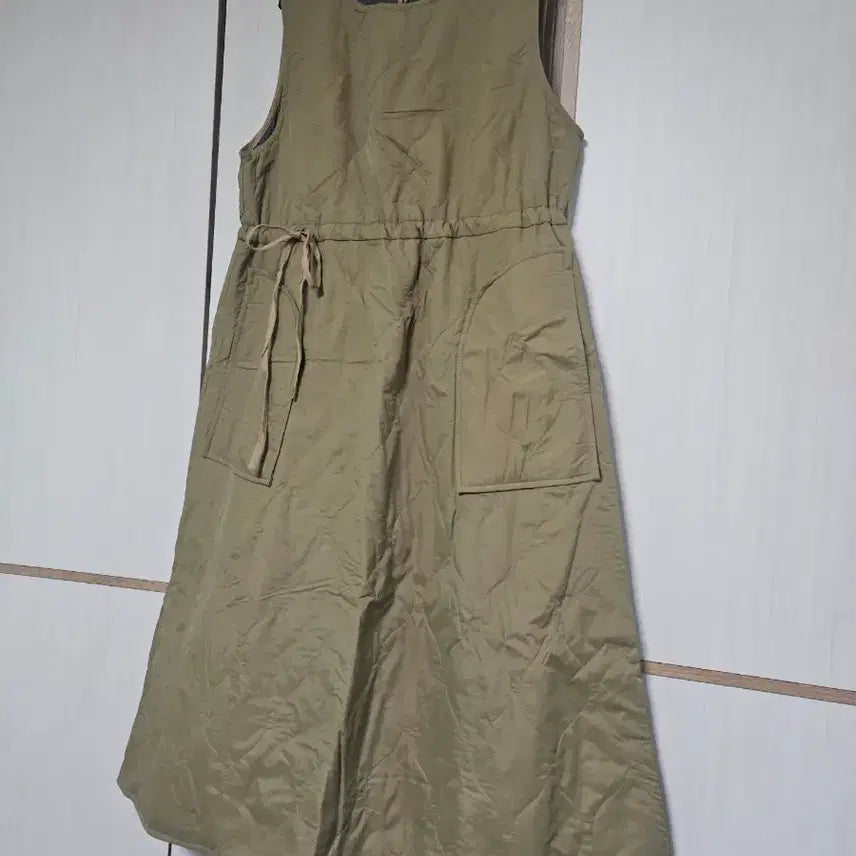 [BUNJANG] Rivergen Style Quilted Beige Dress / 리버젠 스타일 원피스