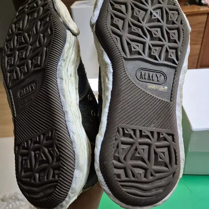 [BUNJANG] Maison Mihara Yasuhiro Peterson OG Sneakers / 메종 미하라 야스히로 피터슨 23 OG EU42