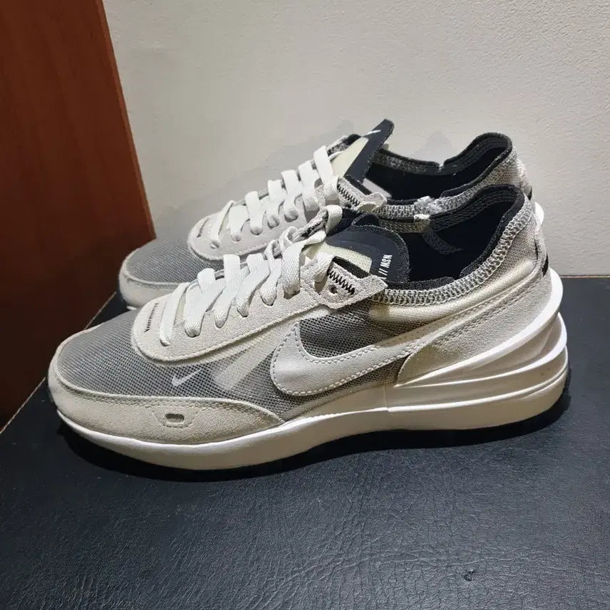 [BUNJANG] Nike WS Waffle Sneaker Ivory 240 / 나이키 WS Waffle Sneaker 아이보리 240