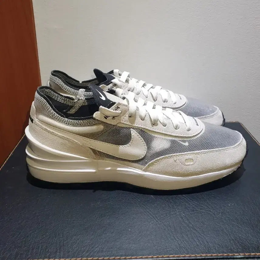 [BUNJANG] Nike WS Waffle Sneaker Ivory 240 / 나이키 WS Waffle Sneaker 아이보리 240
