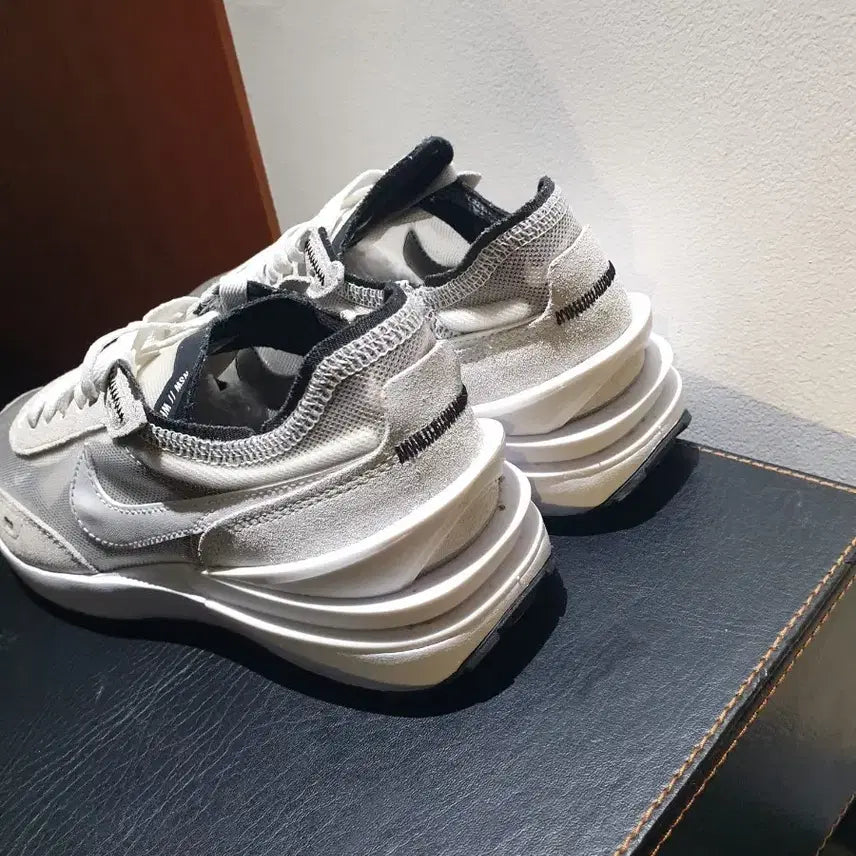 [BUNJANG] Nike WS Waffle Sneaker Ivory 240 / 나이키 WS Waffle Sneaker 아이보리 240