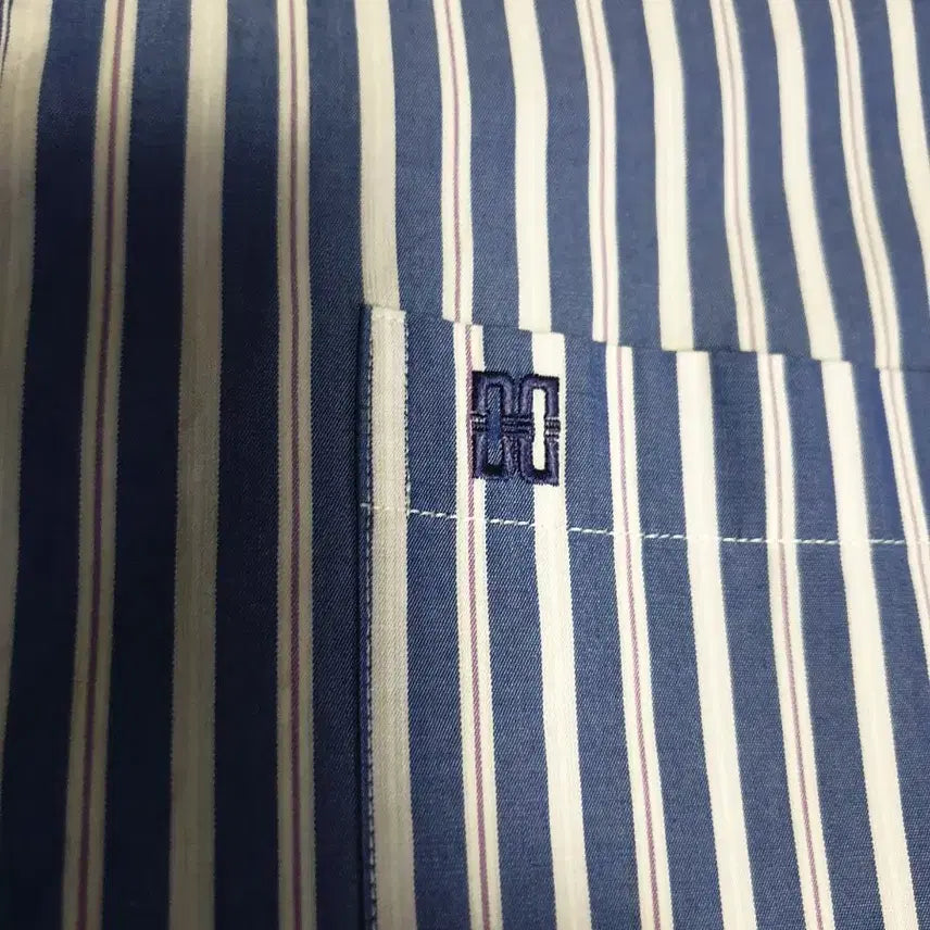 [BUNJANG] Daks DD Logo Striped Short Sleeve Shirt (Size 100) / (빈티지) 닥스 스트라이프 DD자수로고 반팔셔츠 (100)