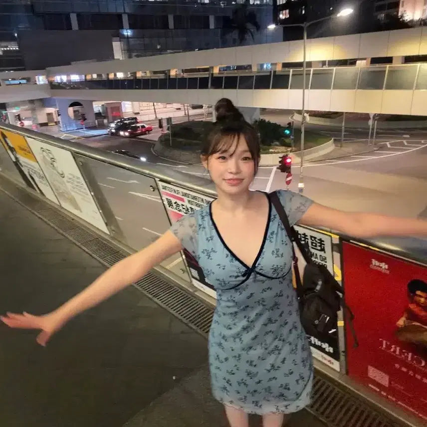 [BUNJANG] 백예린 원피스 에이블리 y2k 지그재그 무신사 퍼빗 모던로브 아뜨랑스 렌 / 백예린 원피스 에이블리 y2k 지그재그 무신사 퍼빗 모던로브 아뜨랑스 렌
