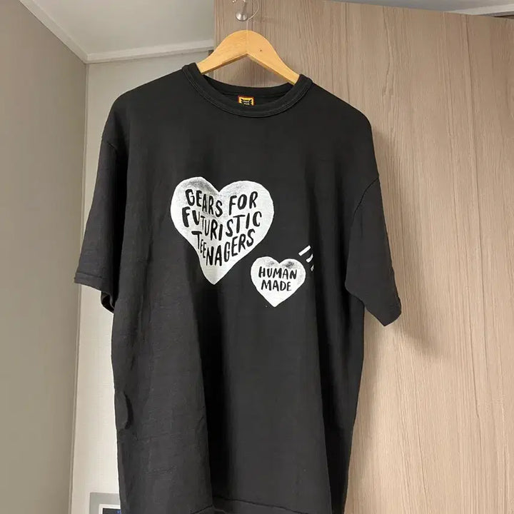 [SOLD OUT] 휴먼메이드 드로운하트 반팔티 xl사이즈 판매합니다