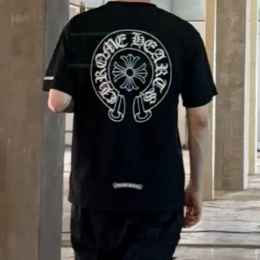 [BUNJANG] Chrome Hearts Horseshoe Logo Pocket T-shirt (Black/M) / 크롬하츠 홀스슈 로고 포켓 반팔(블랙/M)