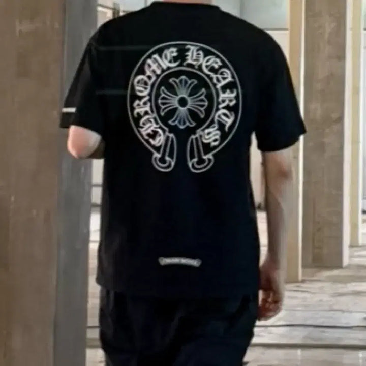 [BUNJANG] Chrome Hearts Horseshoe Logo Pocket T-shirt (Black/M) / 크롬하츠 홀스슈 로고 포켓 반팔(블랙/M)