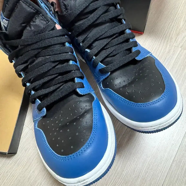 [BUNJANG] Nike Air Jordan 1 Dark Marina Blue Sneakers / 나이키 에어 조던 1 다크마리나블루 280