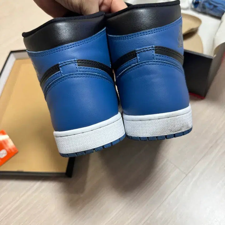 [BUNJANG] Nike Air Jordan 1 Dark Marina Blue Sneakers / 나이키 에어 조던 1 다크마리나블루 280