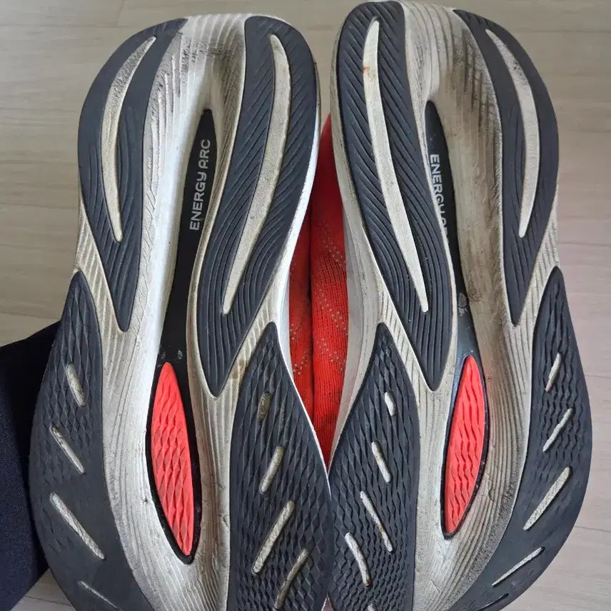 [SOLD OUT] 뉴발란스 퓨어셀 SC 트레이너 V2 2E 270