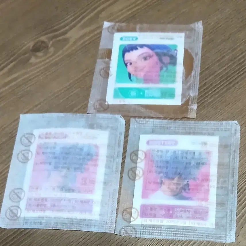 [BUNJANG] Paris Baguette Keddeheon Joy Sticker / 파리바게뜨 케데헌 띠부씰 1개 선택 케데헌 조이
