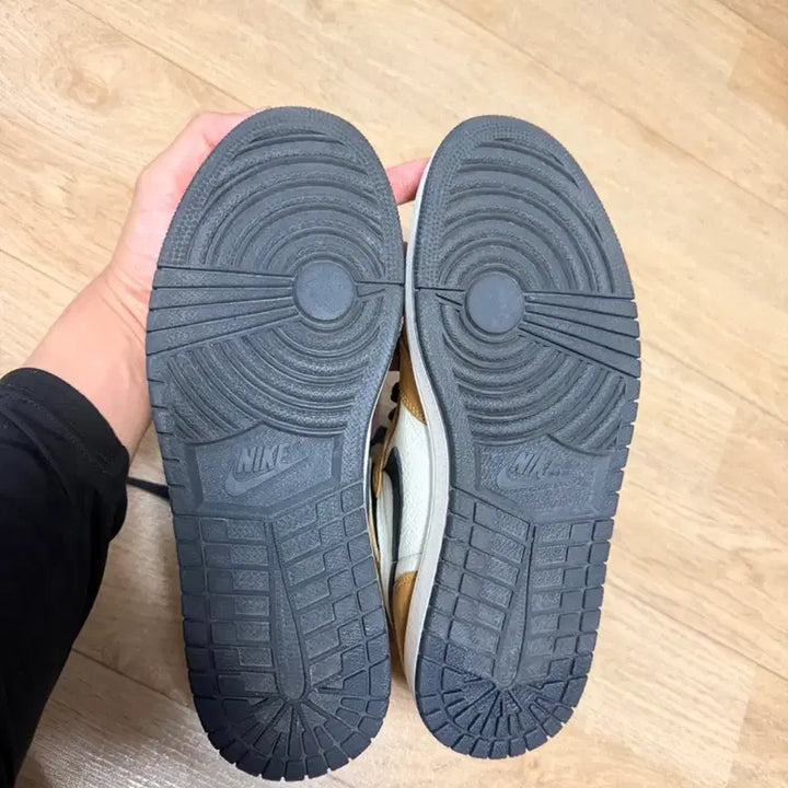 [SOLD OUT] 조던1 하이 루키 270