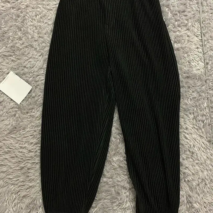[BUNJANG] Homme Plissé Jogger Pants Size 3 / 옴므플리세 조거팬츠 3번사이즈