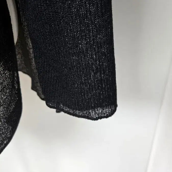 [BUNJANG] Black See-Through Loose Fit Long Sleeve Knit Top / 루즈핏 시스루 양쪽 옆트임 블랙 긴팔 니트