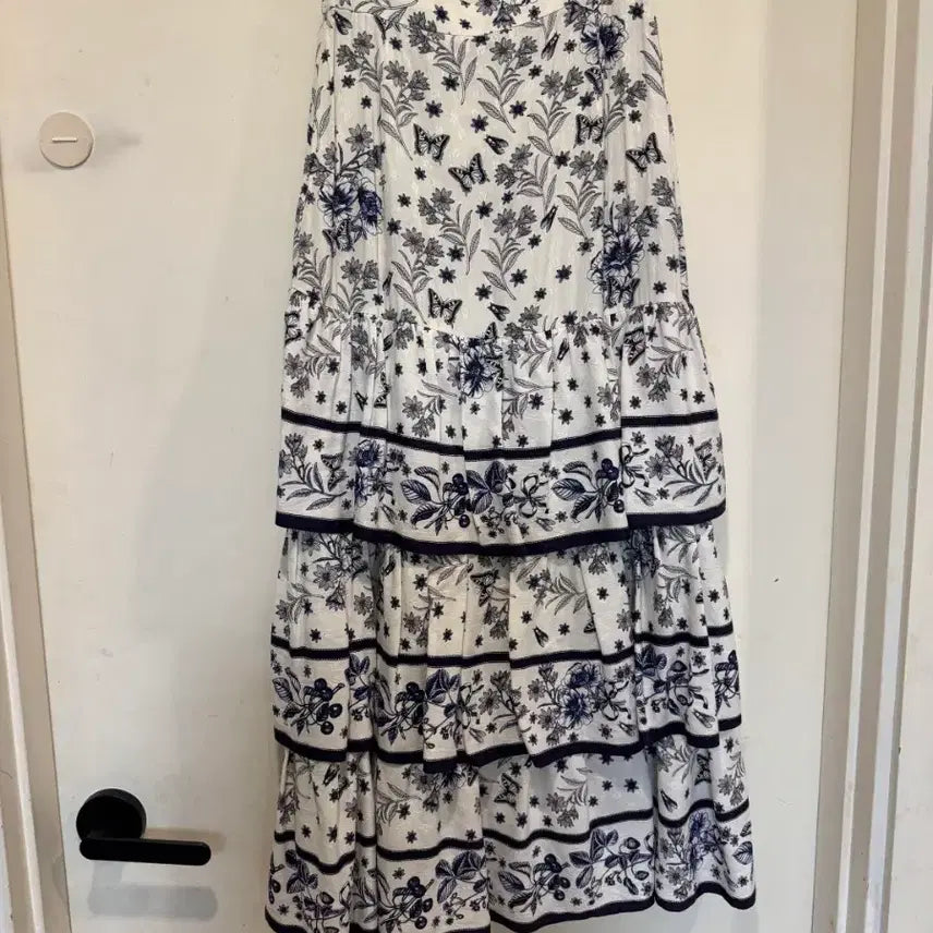 [SOLD OUT] sandro 산드로 러플 스커트