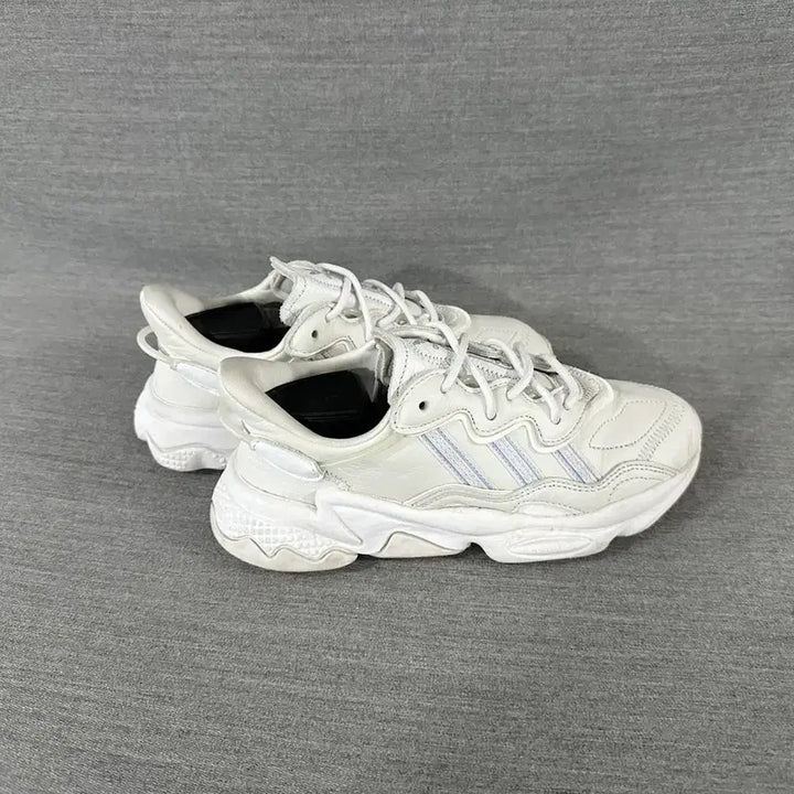 [BUNJANG] Adidas Ozweego Leather Sneakers (Women&