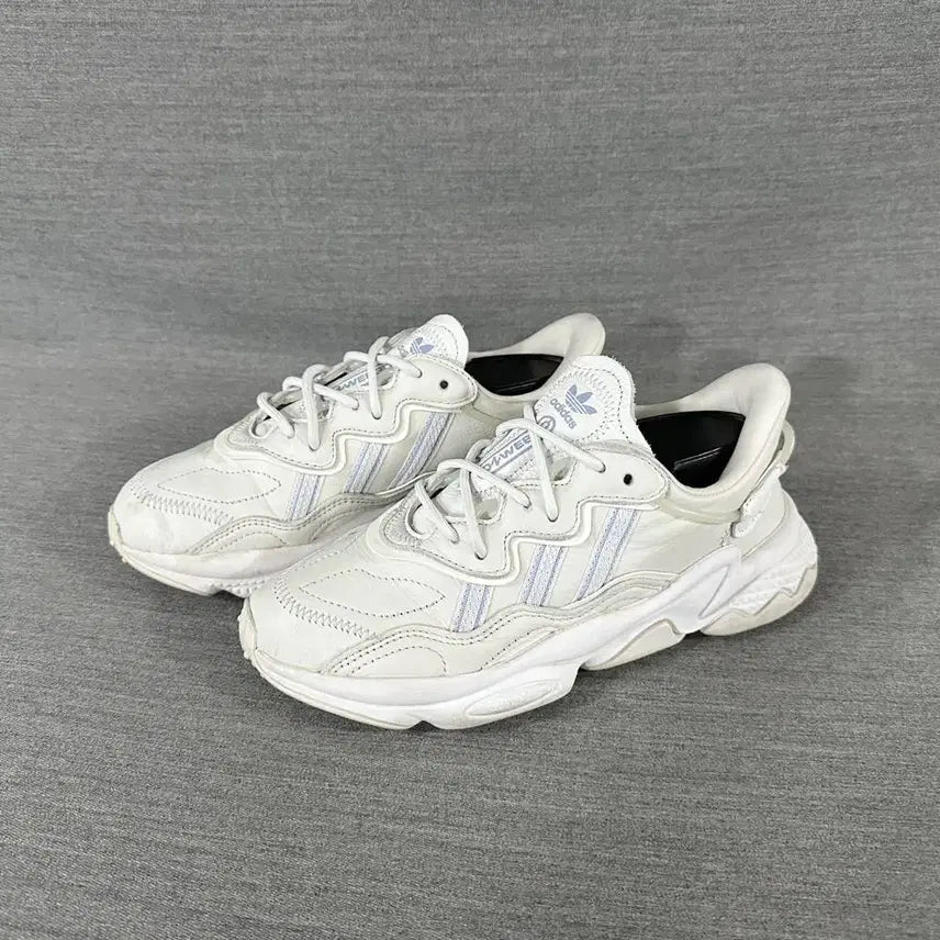 [BUNJANG] Adidas Ozweego Leather Sneakers (Women&
