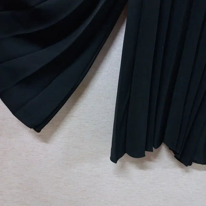 [BUNJANG] Black Pleated Pants (Women&