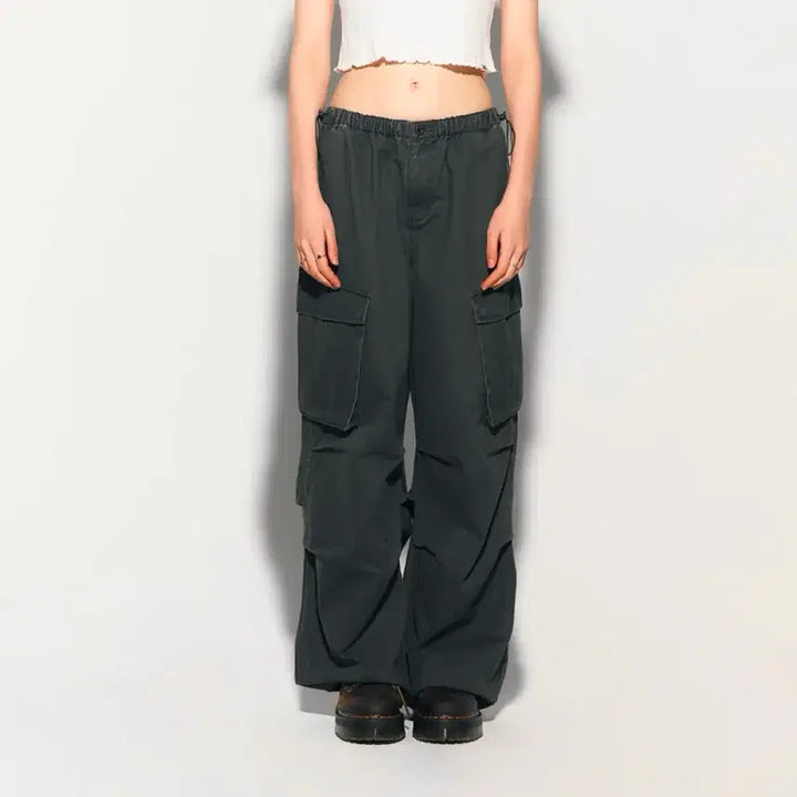 [SOLD OUT] 에즈이프캘리 워시 파라슈트 카고팬츠 그레이