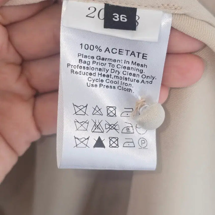 [BUNJANG] Beige Hooded Open Front Dress / 베이지 후드 지퍼 오픈형 원피스