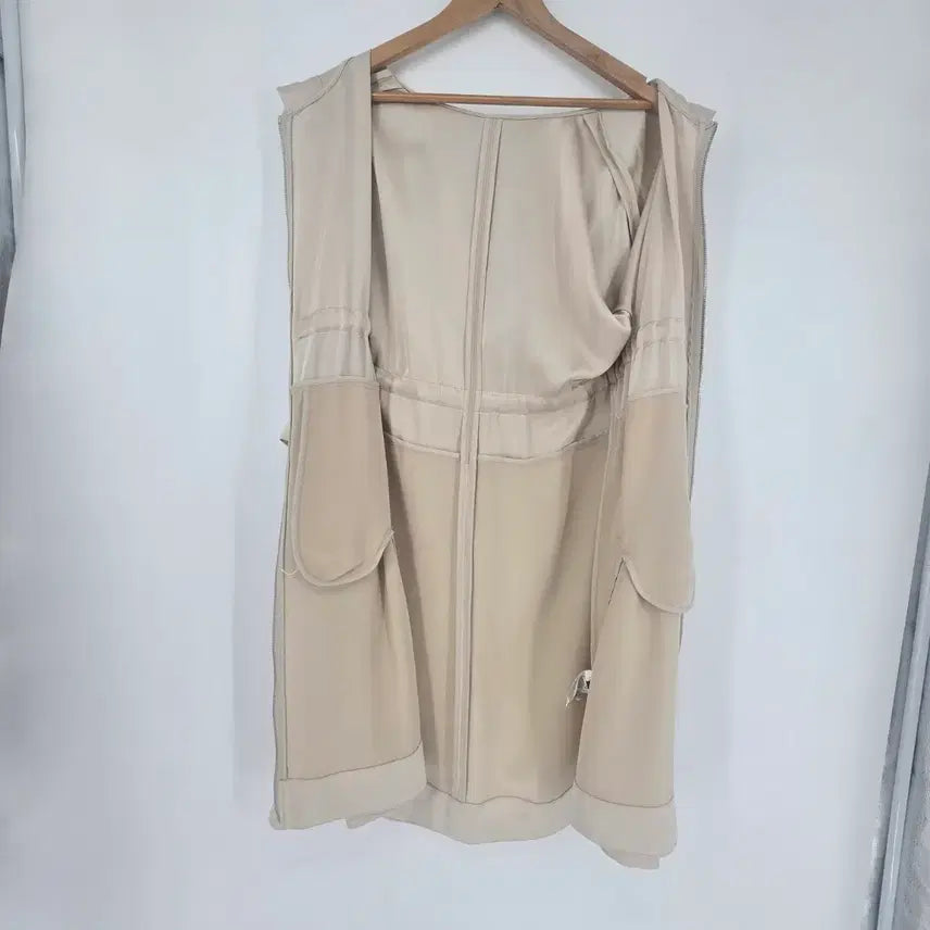 [BUNJANG] Beige Hooded Open Front Dress / 베이지 후드 지퍼 오픈형 원피스