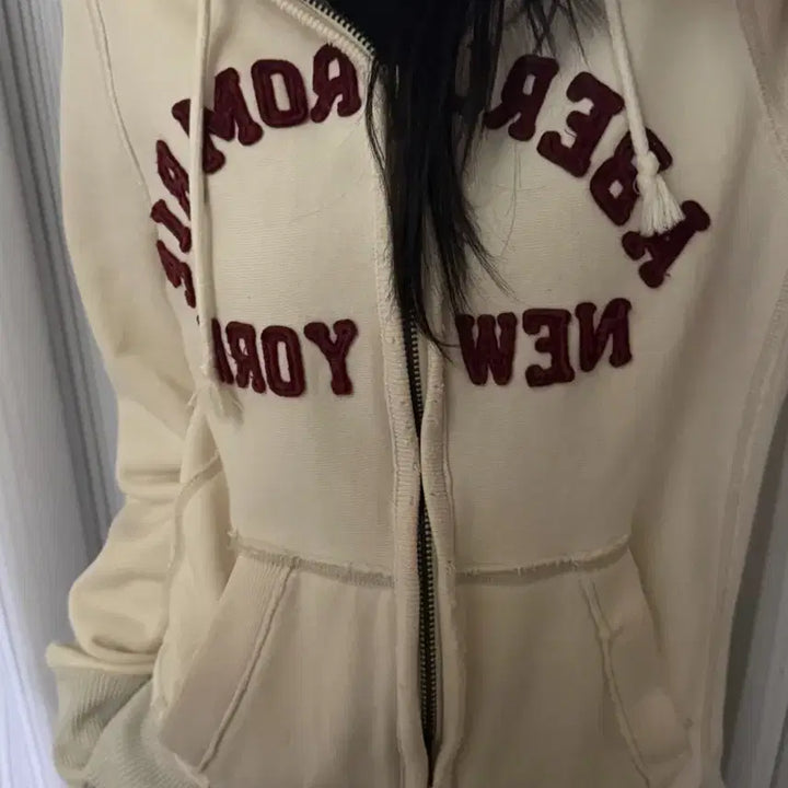[SOLD OUT] 아베크롬비 아이보리 버건디 후드집업 m